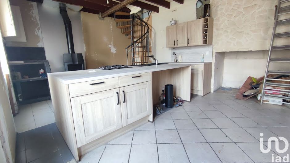 Vente maison 4 pièces 115 m² à Chauvigny (86300), 99 990 €