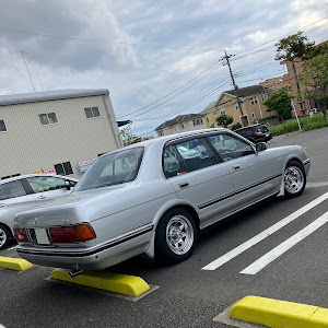 クラウンセダン GS130