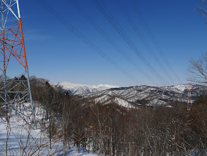 鉄塔出合（奥に白山）