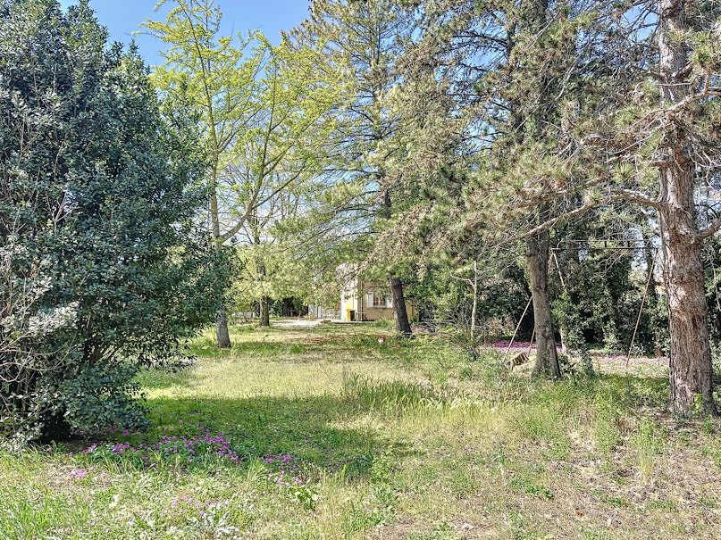 Vente terrain 7 pièces 202 m² à Avignon (84000), 220 000 €