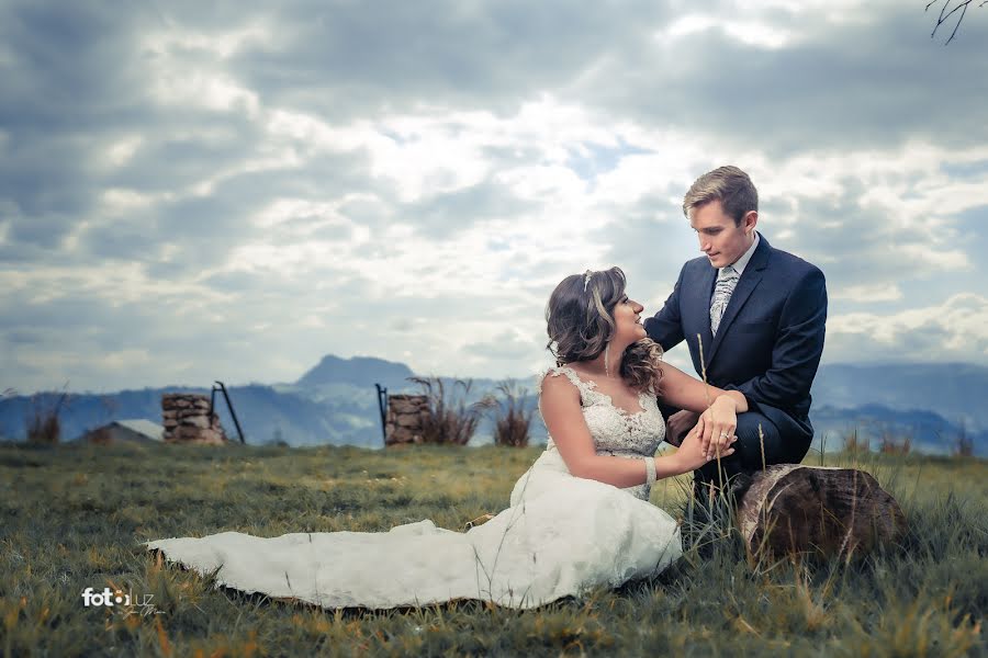 Fotógrafo de bodas Jhon Molina (fotoluzstudio). Foto del 7 de junio 2021