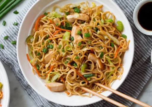 Chicken Hong Kong Noodles