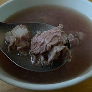 西羅殿牛肉湯