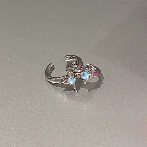 Title 2, Moonlight Stone Opal Gem Ring Female A stunning...