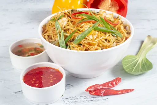 Chicken Schezwan Noodles