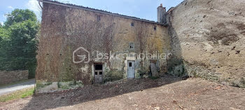 maison à Fenioux (79)