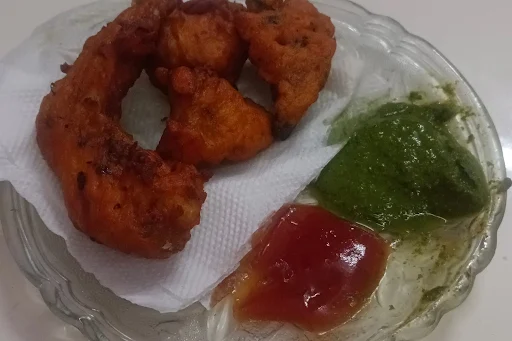 Dry Chicken Pakoda