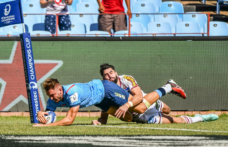 David Kriel of the Bulls scores a try during their Champions Cup clash against Bordeaux Bègles at Loftus Versfeld Stadium.