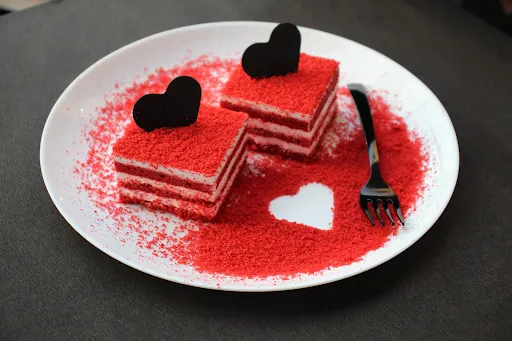 Red Velvet Pastry [2 Pieces]