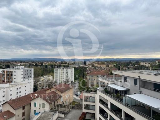 Vente appartement 4 pièces 83 m² à Romans-sur-isere (26100), 128 000 €