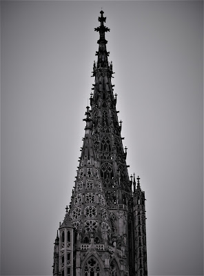 gothic cathedral di aritex