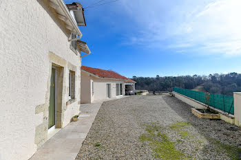 maison à La Chapelle-Gonaguet (24)