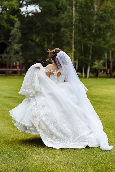 Wedding photographer Polina Nikitina (amyleea2ls). Photo of 6 August 2019