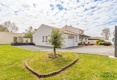 House with terrace 10