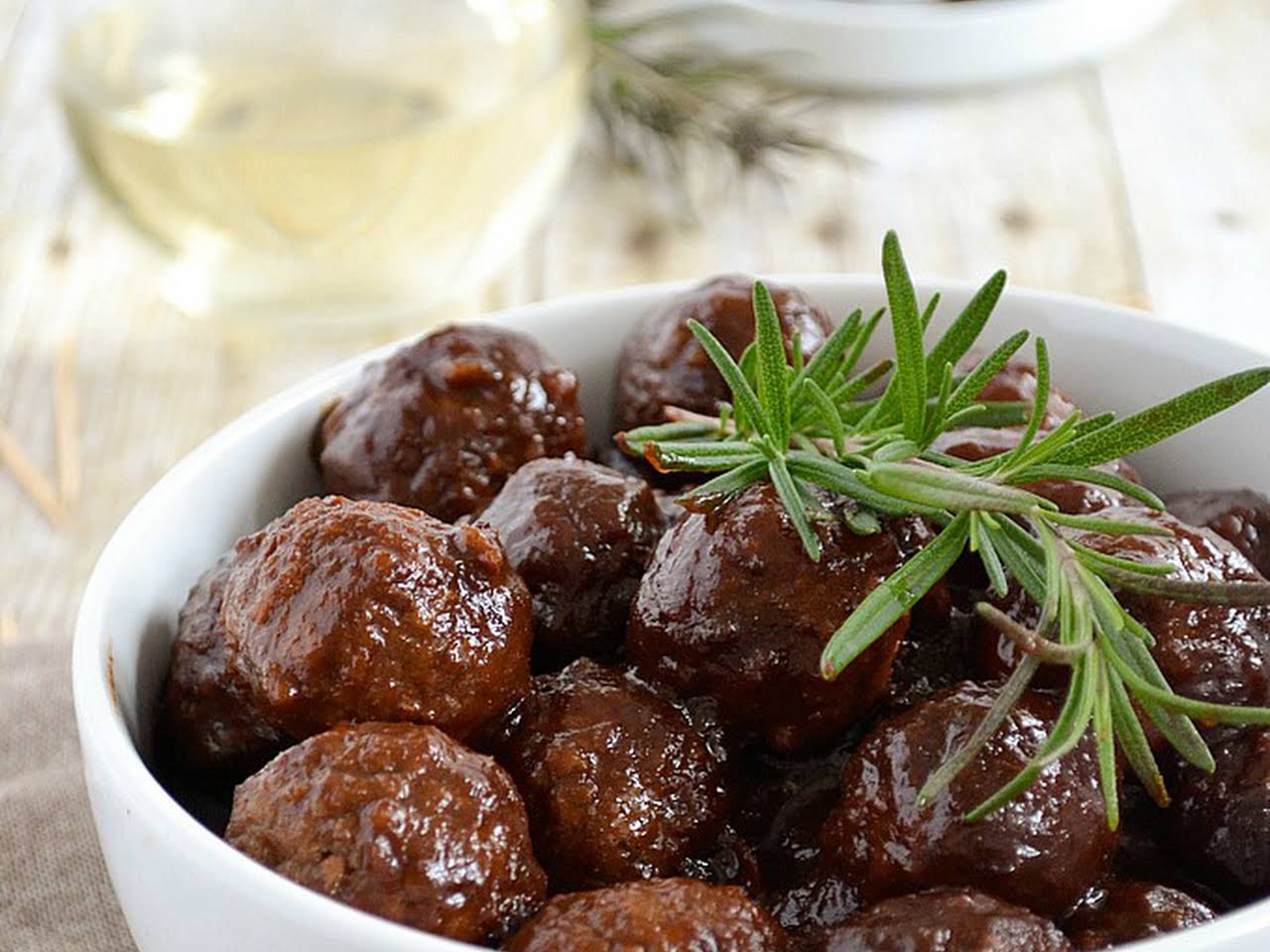 Crock Pot Sweet and Sour Meatballs (+Video) - The Country Cook