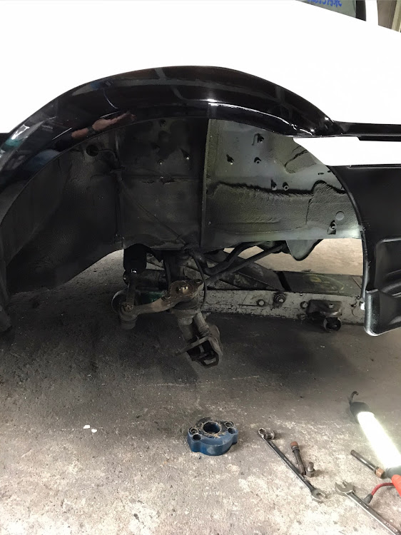 スプリンタートレノのスプリンタートレノ・AE86トレノ・オイル交換・ショック取り付け修理・社長様、整備士様に感謝！に関するカスタム事例の投稿画像3枚目