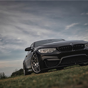 M4 クーペ F82