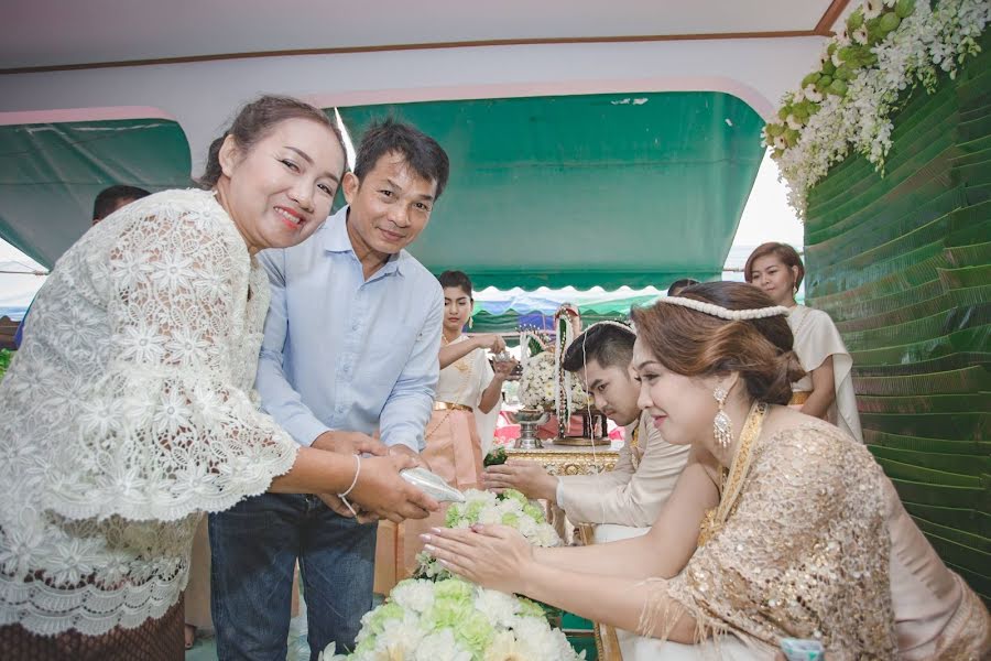 Svatební fotograf Somsak Jaemmor (ganolfphoto). Fotografie z 8.září 2020