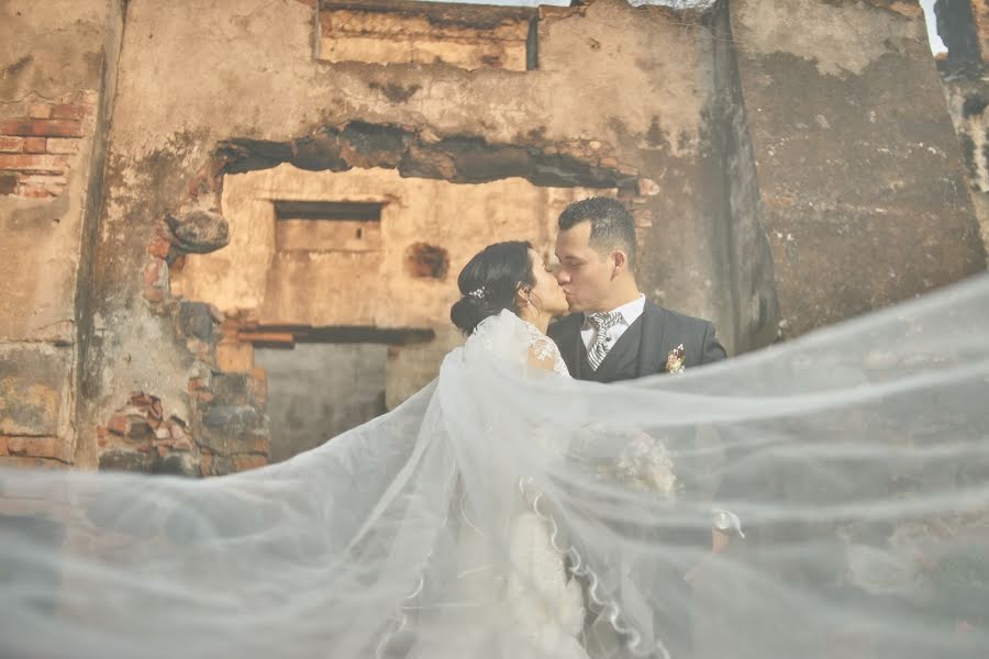 Fotografo di matrimoni Marcos Fierro (marcosfierro). Foto del 26 settembre 2019