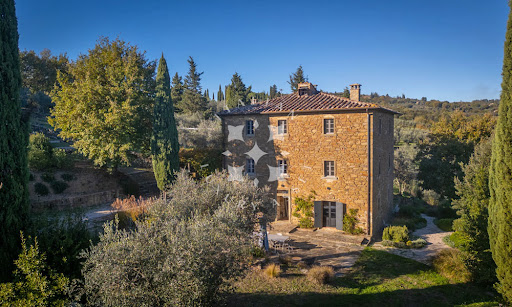 Maison contemporaine avec piscine et jardin 1