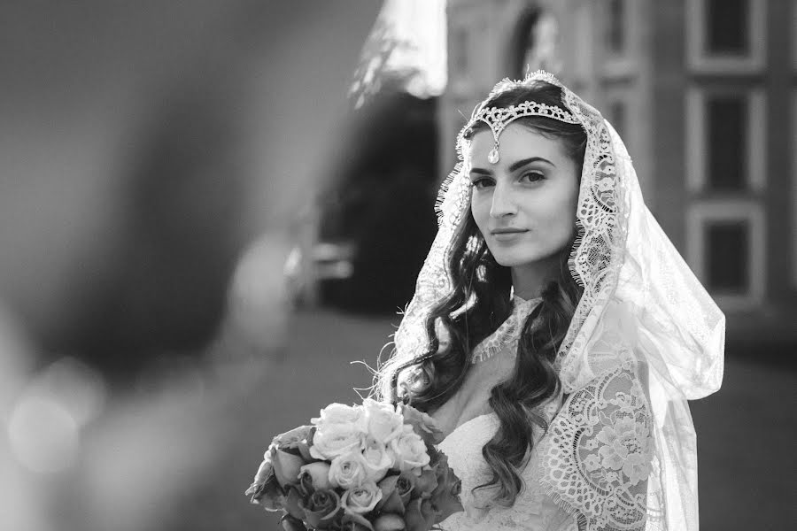 Wedding photographer Vitalik Gandrabur (ferrerov). Photo of 26 September 2017