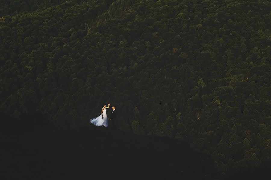 Fotógrafo de casamento Radek Kazmierczak (radekkazmierczak). Foto de 11 de agosto 2016