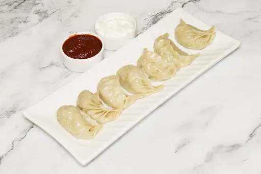 Veg Steamed Momos [8 Pieces]