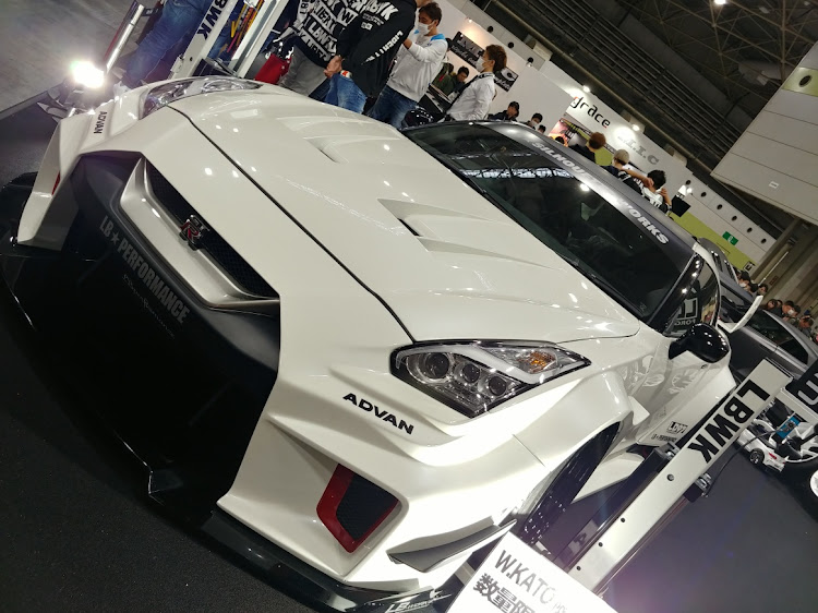 アルファードの2020大阪オートメッセenjoy勢・ガングロギャルR35カッコいい・白R35良いね！・ウラさん34良すぎ！・保存オケですに関するカスタム事例の投稿画像2枚目