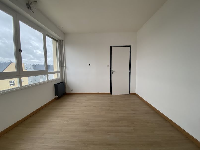 Vente appartement 4 pièces 98 m² à Vierzon (18100), 75 000 €