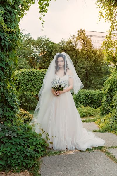 ช่างภาพงานแต่งงาน Anna Dedova (dedova) ภาพเมื่อ 20 มีนาคม 2021