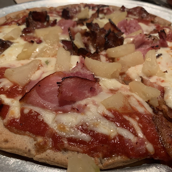 Gluten-Free Pizza at Mellow Mushroom