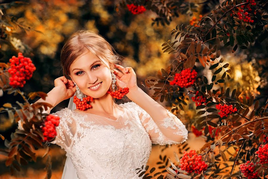 Photographe de mariage Olga Nikolaeva (avrelkina). Photo du 10 octobre 2019