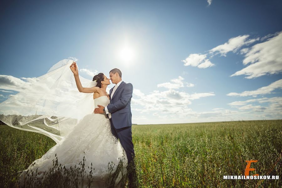 Wedding photographer Mikhail Nosikov (mikhailnosikov). Photo of 26 January 2015