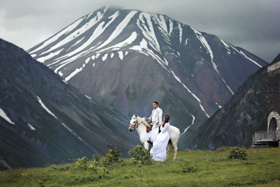 Jurufoto perkahwinan Andrey Tatarashvili (andriaphotograph). Foto pada 27 Jun 2019