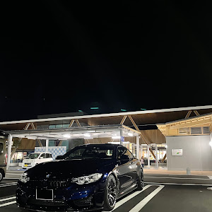 M4 クーペ F82