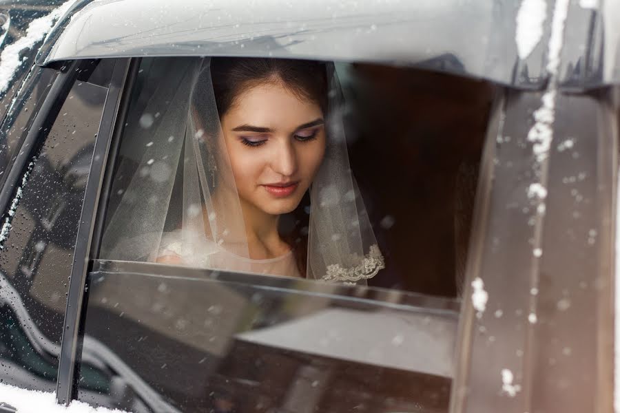 Fotógrafo de casamento Artem Kotelnikov (kotelnikov). Foto de 5 de maio 2017