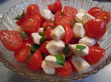 Tomato, mozzerella, basil salad