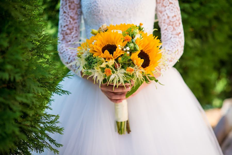 Fotógrafo de bodas Elena Bykova (eeelenka). Foto del 12 de mayo 2015