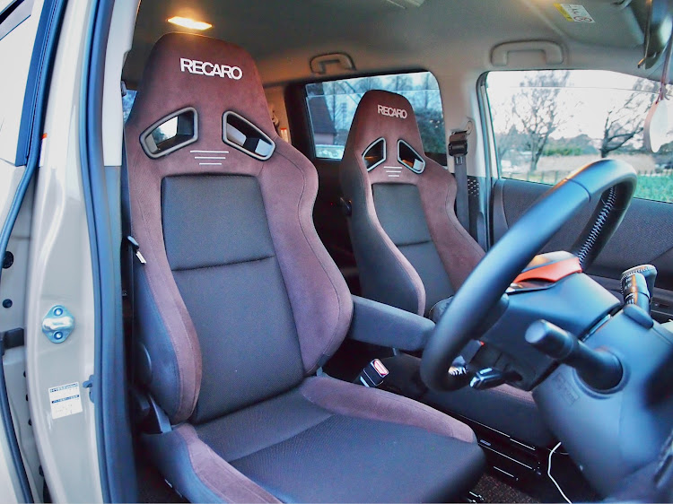 シエンタのシエンタリフトアップ・RECARO・CARTUNEグッズ・今年もよろしくお願いします・discover＿ctに関するカスタム事例の投稿画像3枚目