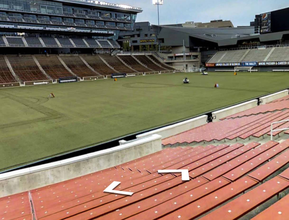 Immagine Street View dell'interno di uno stadio da calcio