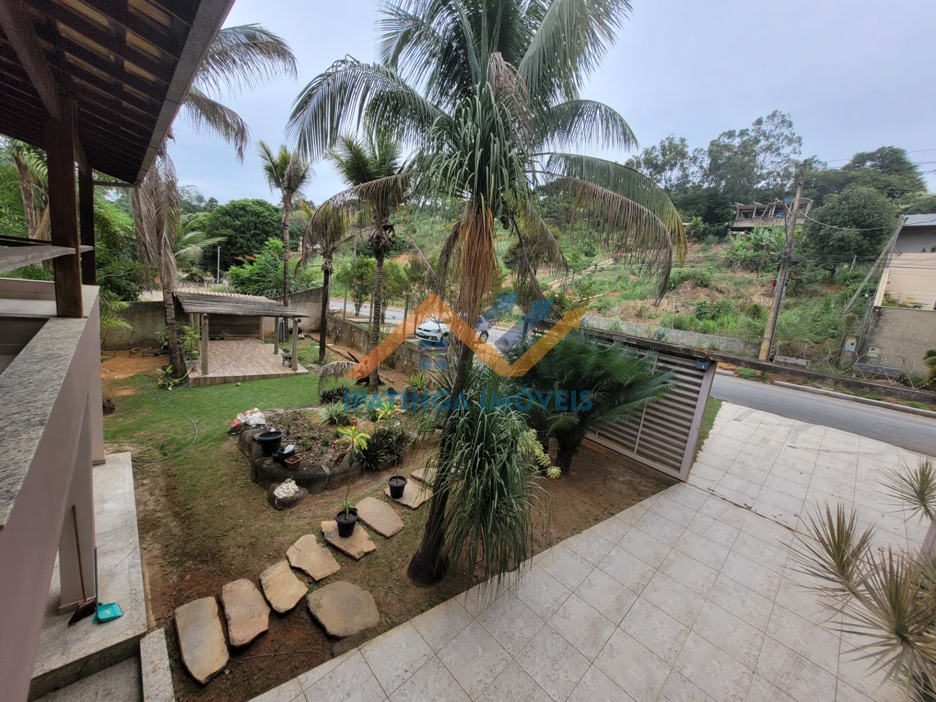 Chácara à venda com 7 quartos, 460m² - Foto 1