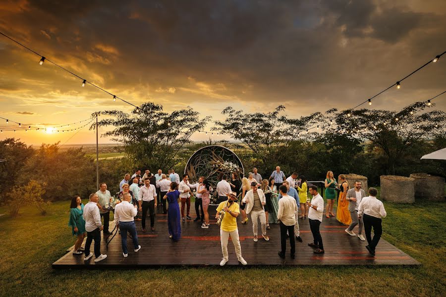 Fotógrafo de casamento Radu Dumitrescu (radudumitrescu). Foto de 30 de setembro 2022