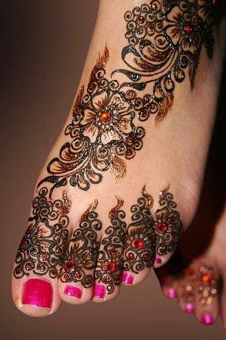 Mehndi Designs For Legs 2015