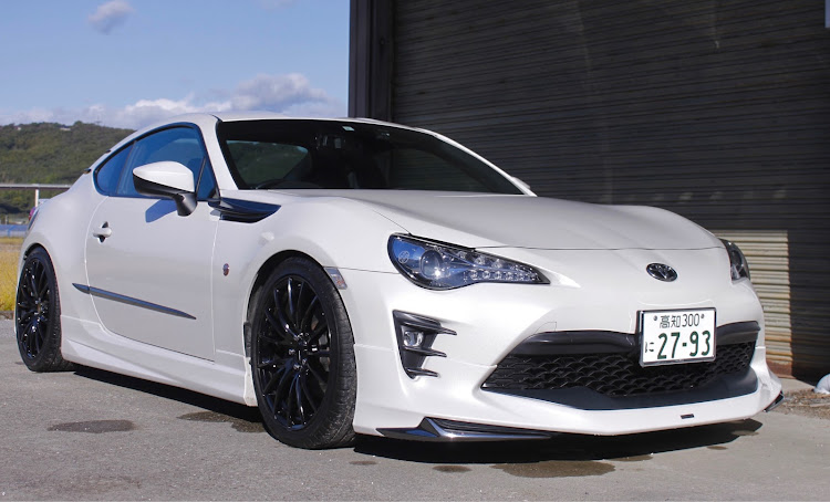 86のBLITZ DAMPER ZZ-R・スポーツカー好きな人と繋がりたい・86BRZオーナーさんと繋がりたい・カスタム中に関するカスタム事例の投稿画像4枚目
