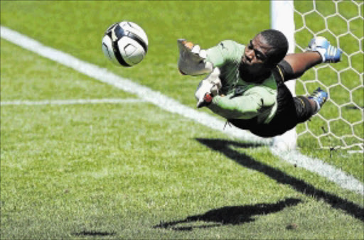 FIRED UP: Senzo Meyiwa will replace Bafana Bafana skipper Itumeleng Khune between the posts Photo: Duif du Toit/Gallo Images