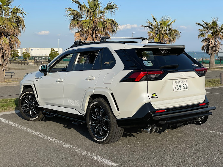 RAV4の新型RAV4・RAV4PHV・vanguard offroad・リアバンパーガード・林道準備整いましたに関するカスタム事例の投稿画像2枚目