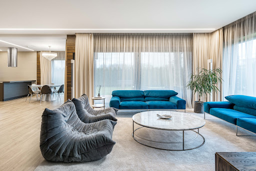 Maison avec piscine et jardin 5