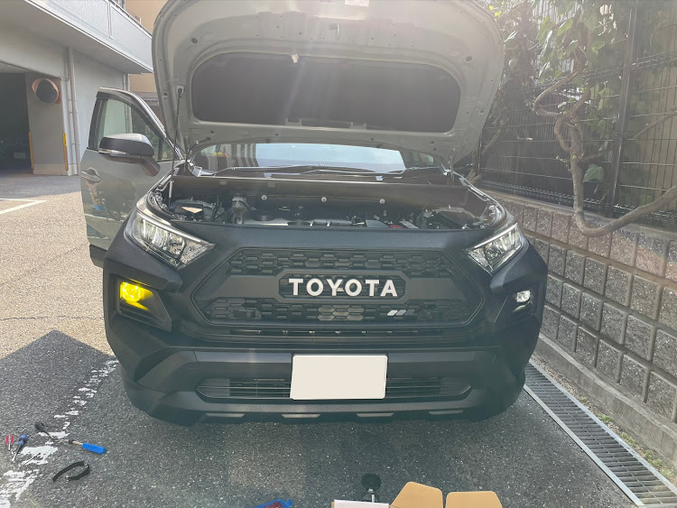 RAV4のオフロードパッケージ2・fcl・fcl2色切替フォグ・フォグランプに関するカスタム事例の投稿画像6枚目