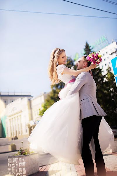 Bryllupsfotograf Pavel Surkov (weddphotoset). Bilde av 1 januar 2017