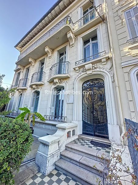 Vente appartement 5 pièces 126 m² à Cannes (06400), 599 000 €